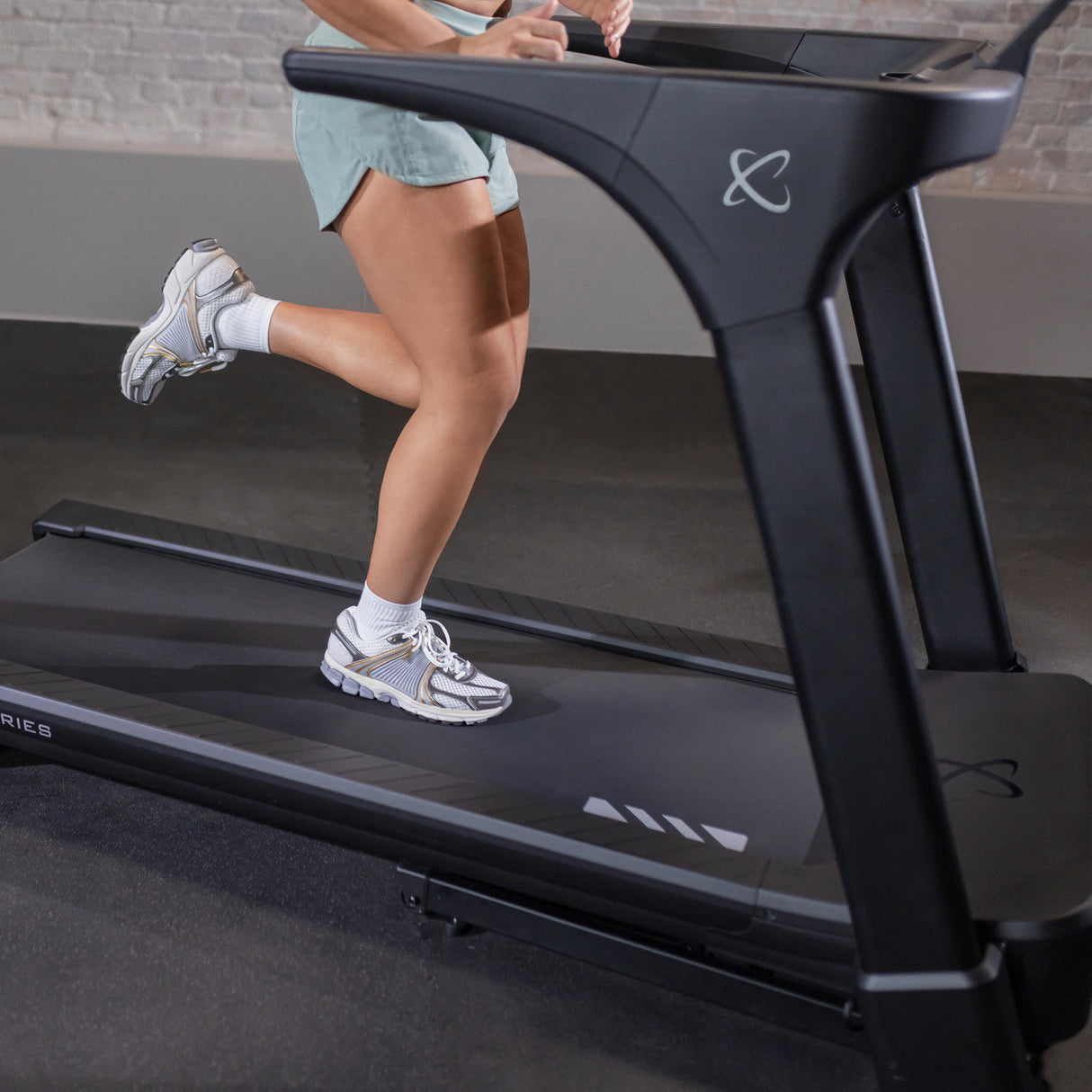 Inspire Series T4 Laufband