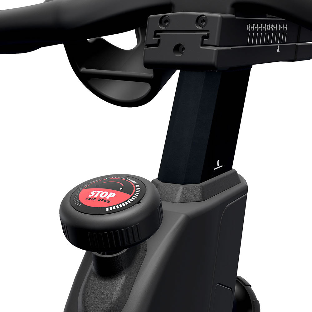 Life Fitness ICG IC6 Indoor Cycle inkl. Tablethalterung
